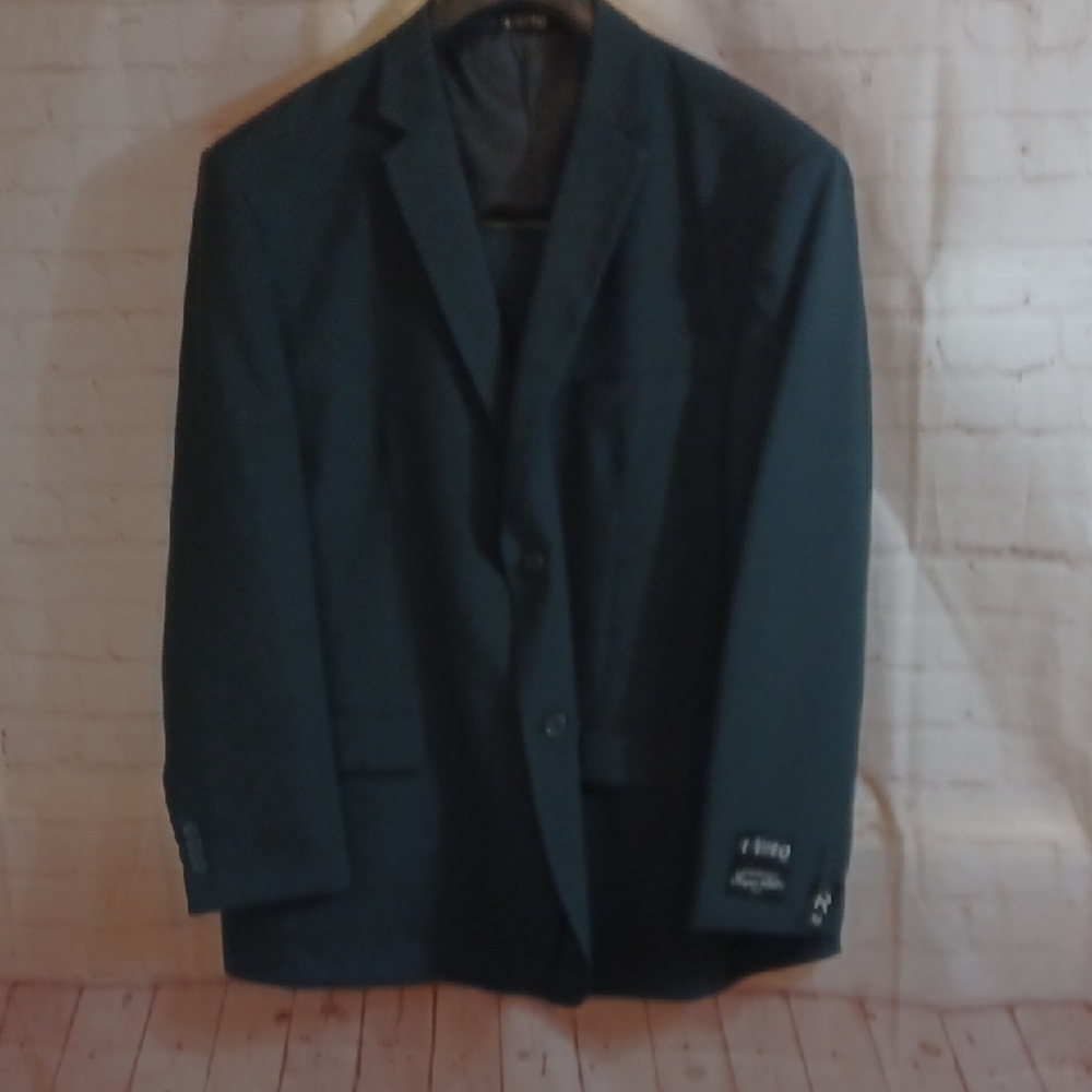 Vito ItalyMen 2 Piece Suit   M#167-3   Super #150  2Piece Black Suit  52 Regular